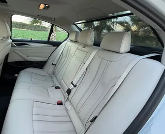 BMW 530d 2022 – wynajem od właścicieli w Alicante (Hiszpania).