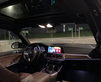 BMW X5 – samochód kategorii Premium, Crossover na wynajem w Azerbejdżanie ✓ Depozyt 500 AZN ✓ Ubezpieczenie: OC, CDW, SCDW, Od Kradzieży.