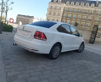 Volkswagen Polo Sedan – samochód kategorii Ekonomiczny na wynajem w Azerbejdżanie ✓ Depozyt 200 AZN ✓ Ubezpieczenie: OC, CDW, SCDW, Od Kradzieży.