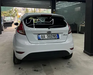 Wynajmij Ford Fiesta 2016 w Albanii. Paliwo: Diesel. Moc: 112 KM ➤ Koszt od 20 EUR za dobę.