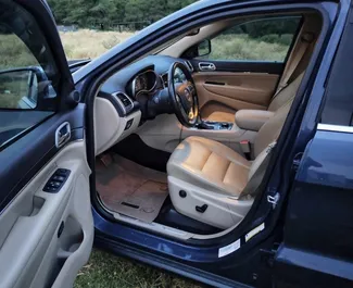 Jeep Grand Cherokee – samochód kategorii Komfort, Premium, SUV na wynajem w Gruzji ✓ Depozyt 300 GEL ✓ Ubezpieczenie: OC.
