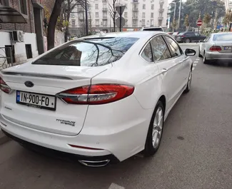 Ford Fusion Sedan – samochód kategorii Komfort, Premium na wynajem w Gruzji ✓ Depozyt 900 GEL ✓ Ubezpieczenie: OC, CDW, FDW, Pasażerowie, Od Kradzieży.