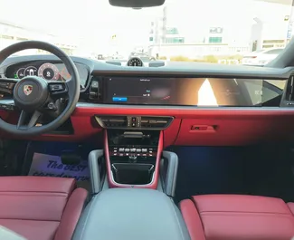 Silnik Benzyna  l – Wynajmij Porsche Cayenne w Dubaju.