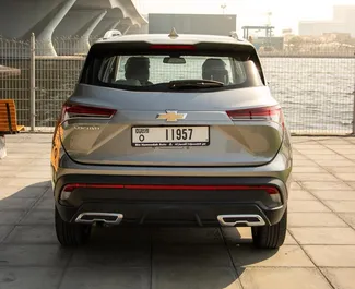 Wynajmij Chevrolet Captiva 2026 w ZEA. Paliwo: Benzyna. Moc: 200 KM ➤ Koszt od 190 AED za dobę.