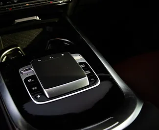 Mercedes-Benz G63 AMG 2025 do wynajęcia w Dubaju. Limit przebiegu 250 km/dzień.