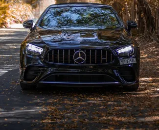 Wypożyczalnia Mercedes-Benz E53 AMG w Dubaju, ZEA ✓ Nr 15319. ✓ Skrzynia Automatyczna ✓ Opinii: 0.