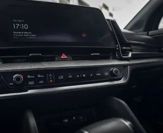 Wynajmij Kia Sportage w Tbilisi Gruzja