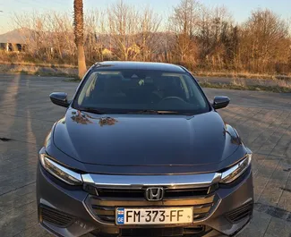 Wynajmij Honda Insight 2019 w Gruzji. Paliwo: Hybryda. Moc: 109 KM ➤ Koszt od 115 GEL za dobę.