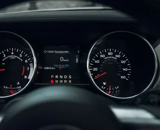 Wynajmij Ford Mustang GT Cabrio w Tbilisi Gruzja