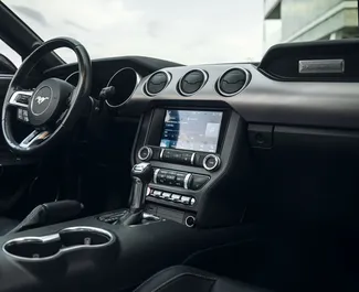 Wynajmij Ford Mustang GT Cabrio w Tbilisi Gruzja