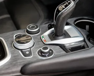 Alfa Romeo Giulia 2022 – wynajem od właścicieli w Tbilisi (Gruzja).