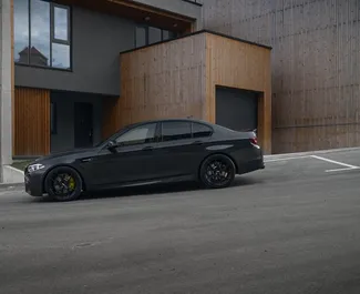 BMW 535 2016 do wynajęcia w Tbilisi. Limit przebiegu 150 km/dzień.