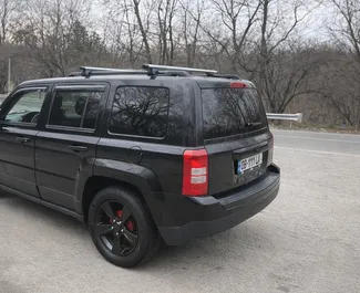 Wypożyczalnia Jeep Patriot w Tbilisi, Gruzja ✓ Nr 15511. ✓ Skrzynia Automatyczna ✓ Opinii: 0.