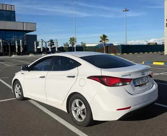 Silnik Diesel 1,6 l – Wynajmij Hyundai Elantra w Durres.