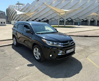 Wypożyczalnia Toyota Highlander w Tbilisi, Gruzja ✓ Nr 15436. ✓ Skrzynia Automatyczna ✓ Opinii: 0.