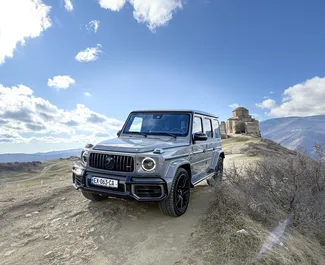 Wynajmij Mercedes-Benz G63 2021 w Gruzji. Paliwo: Benzyna. Moc: 585 KM ➤ Koszt od 1050 GEL za dobę.