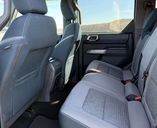 Ford Bronco 2022 do wynajęcia w Tbilisi. Limit przebiegu 250 km/dzień.