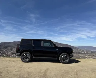Wynajmij Ford Bronco 2022 w Gruzji. Paliwo: Benzyna. Moc: 300 KM ➤ Koszt od 245 GEL za dobę.