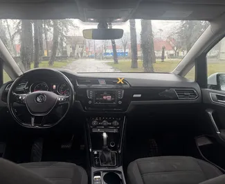 Wynajem samochodu Volkswagen Touran nr 15440 (Automatyczna) w Budvie, z silnikiem 2,0l. Diesel ➤ Bezpośrednio od Filip w Czarnogórze.
