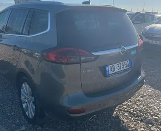 Opel Zafira – samochód kategorii Komfort, Minivan na wynajem w Albanii ✓ Bez Depozytu ✓ Ubezpieczenie: OC, CDW, SCDW, FDW, Od Kradzieży, Zagranica, Młody.