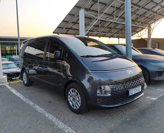 Hyundai Staria 2024 do wynajęcia w Tbilisi. Limit przebiegu nieograniczony.