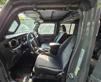 Hyundai Staria 2024 – wynajem od właścicieli w Tbilisi (Gruzja).