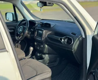Jeep Renegade – samochód kategorii Ekonomiczny, Komfort, Crossover na wynajem w Gruzji ✓ Bez Depozytu ✓ Ubezpieczenie: OC.