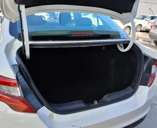 Silnik Benzyna 1,4 l – Wynajmij Fiat Egea na lotnisku w Antalyi.