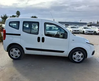 Wynajmij Fiat Fiorino 2023 w Turcji. Paliwo: Benzyna. Moc: 90 KM ➤ Koszt od 17 USD za dobę.