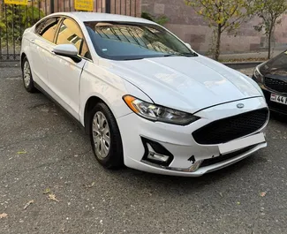 Wynajem samochodu Ford Fusion Sedan nr 13142 (Automatyczna) w Erewaniu, z silnikiem 2,5l. Benzyna ➤ Bezpośrednio od Rafik w Armenii.