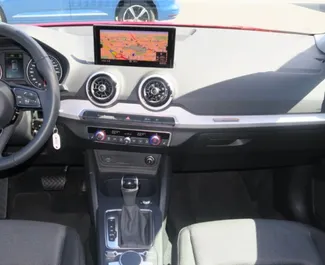Wynajmij Audi Q2 2019 w Czarnogórze. Paliwo: Diesel. Moc: 116 KM ➤ Koszt od 27 EUR za dobę.