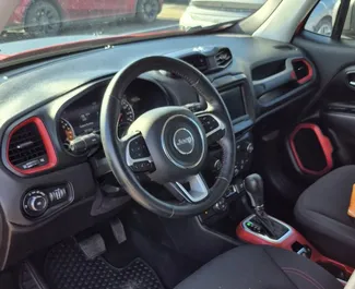 Silnik Benzyna 2,4 l – Wynajmij Jeep Renegade w Kutaisi.