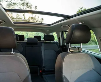 Wynajmij Skoda Kodiaq 2018 w Czarnogórze. Paliwo: Diesel. Moc: 140 KM ➤ Koszt od 65 EUR za dobę.