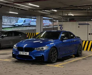 Wnętrze BMW 428i Cabrio do wynajęcia w Gruzji. Doskonały samochód 4-osobowy. ✓ Skrzynia Automatyczna.