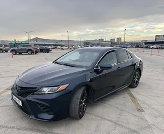 Wynajem samochodu Toyota Camry nr 15814 (Automatyczna) w Tbilisi, z silnikiem 2,5l. Benzyna ➤ Bezpośrednio od Tamari w Gruzji.