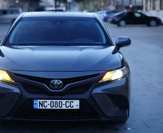 Wypożyczalnia Toyota Camry w Tbilisi, Gruzja ✓ Nr 15819. ✓ Skrzynia Automatyczna ✓ Opinii: 0.