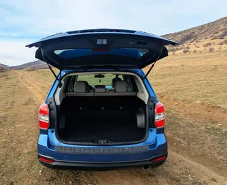 Subaru Forester 2015 do wynajęcia w Tbilisi. Limit przebiegu nieograniczony.