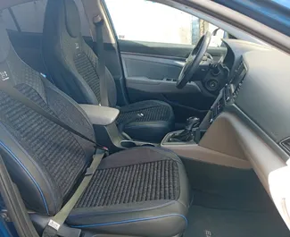 Hyundai Elantra – samochód kategorii Komfort, Premium na wynajem w Azerbejdżanie ✓ Depozyt 200 AZN ✓ Ubezpieczenie: OC, CDW, SCDW, Od Kradzieży.