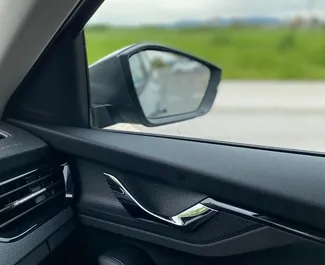 Skoda Kamiq 2023 do wynajęcia w Lublanie. Limit przebiegu nieograniczony.