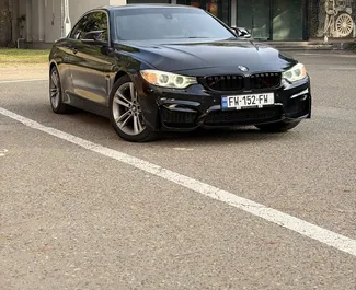 Silnik Benzyna 2,0 l – Wynajmij BMW 428i Cabrio w Tbilisi.