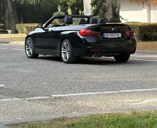 Wnętrze BMW 428i Cabrio do wynajęcia w Gruzji. Doskonały samochód 4-osobowy. ✓ Skrzynia Automatyczna.