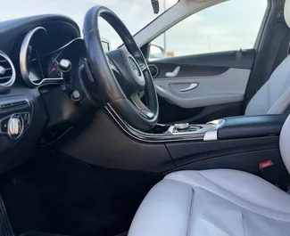 Silnik Benzyna 2,0 l – Wynajmij Mercedes-Benz C-Class w Tbilisi.
