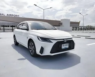 Wynajem samochodu Toyota Yaris Ativ nr 15790 (Automatyczna) na lotnisku w Phuket, z silnikiem 1,2l. Benzyna ➤ Bezpośrednio od Julia w Tajlandii.