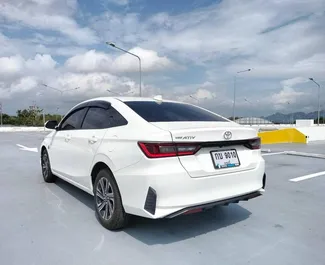 Wypożyczalnia Toyota Yaris Ativ na lotnisku w Phuket, Tajlandia ✓ Nr 15790. ✓ Skrzynia Automatyczna ✓ Opinii: 0.