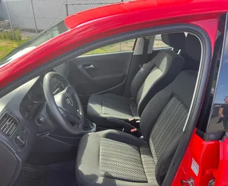 Volkswagen Polo 2017 do wynajęcia na Krecie. Limit przebiegu nieograniczony.