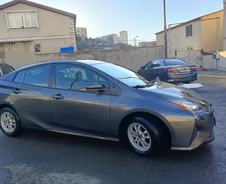 Wypożyczalnia Toyota Prius w Tbilisi, Gruzja ✓ Nr 15701. ✓ Skrzynia Automatyczna ✓ Opinii: 0.