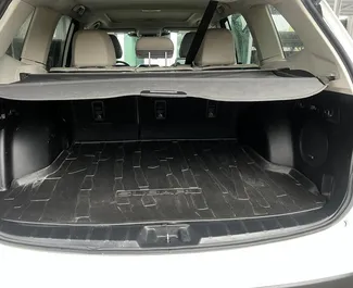 Wynajmij Subaru Forester 2023 w Gruzji. Paliwo: Benzyna. Moc: 180 KM ➤ Koszt od 85 GEL za dobę.