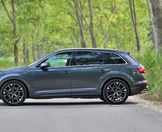 Wynajem samochodu Audi Q7 nr 12172 (Automatyczna) w Becici, z silnikiem 3,0l. Diesel ➤ Bezpośrednio od Ivan w Czarnogórze.