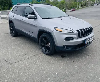 Wypożyczalnia Jeep Cherokee w Kutaisi, Gruzja ✓ Nr 15629. ✓ Skrzynia Automatyczna ✓ Opinii: 0.