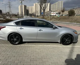Wynajmij Nissan Altima 2018 w Armenii. Paliwo: Benzyna. Moc: 179 KM ➤ Koszt od 50 USD za dobę.